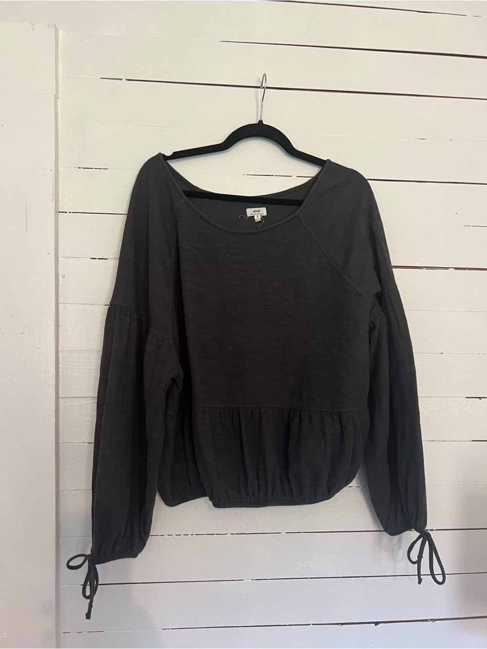 Aerie Balloon sleeve sweatshirt blouse